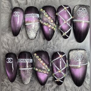 Luxery Purple and Silver Rhinestone Press-On Nail Set